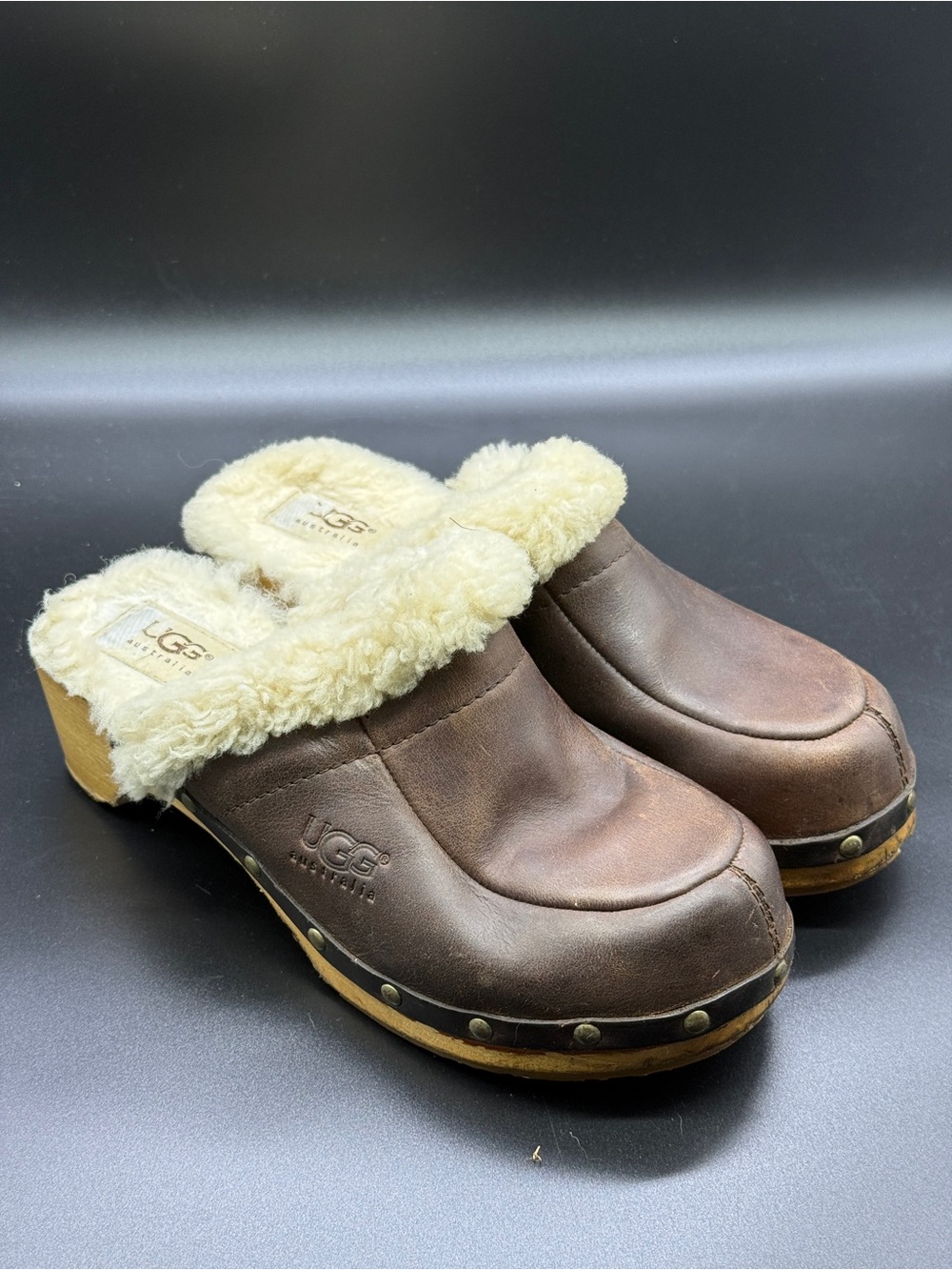 Ugg Kalie Wood Clogs Women's 7 Shearling Lined Festive Fall Fit
